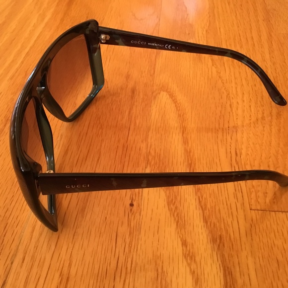 AUTHENTIC NEW GUCCI SUNGLASSES 🕶 - Picture 2 of 4